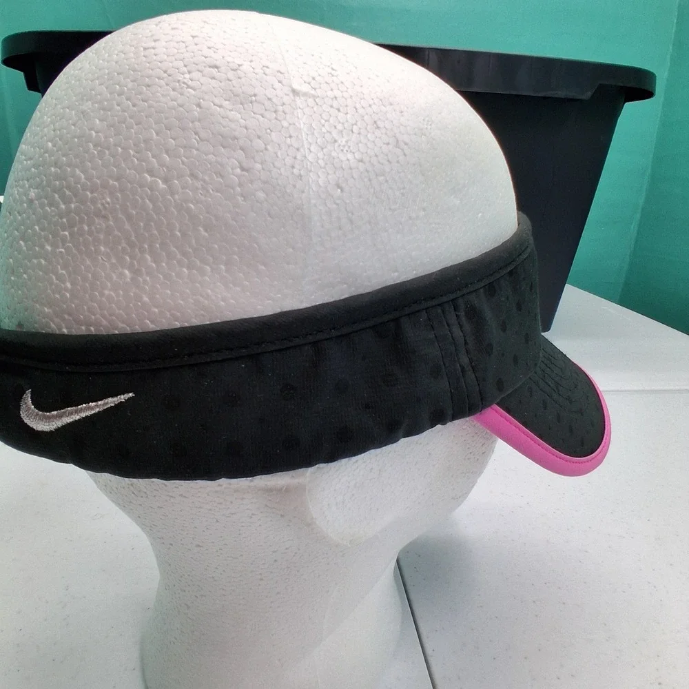 Nike Golf Visor OSFM Black Pink Polka Dot Tenniscore Sporty Athleisure